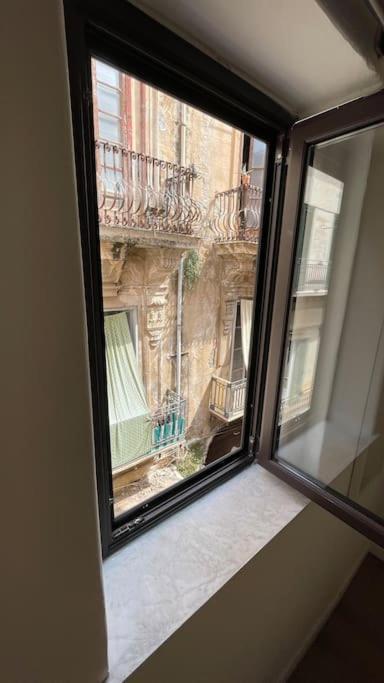 Caza' Capo 40Mq Nel Centro Di Palermo Apartment Luaran gambar